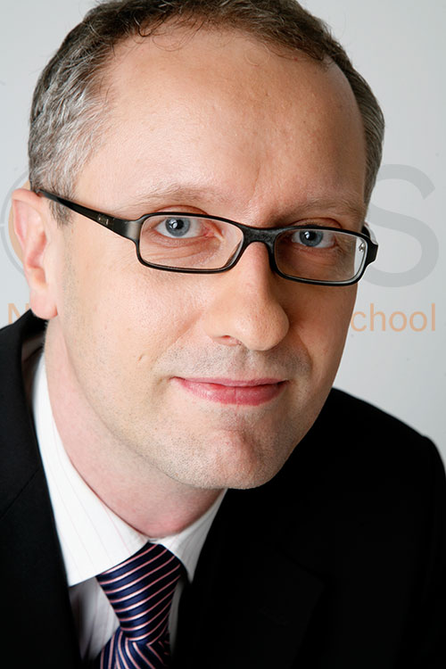 Prof. Dr. Steffen Metzner