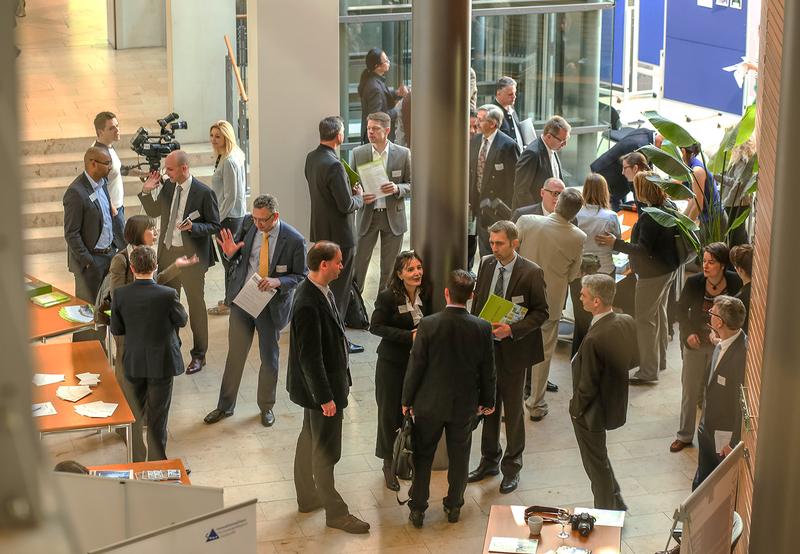 Der „Marktplatz der Ideen“ bietet gute Gelegenheiten, mit neuen Kooperationspartnern ins Gespräch zu kommen