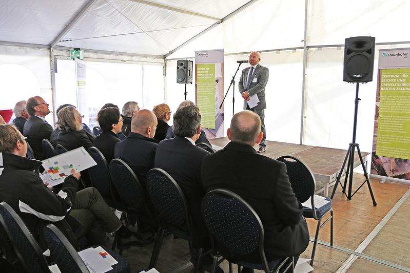 ZELUBA-Spatenstich 3.11.2017: Prof. Dr.- Ing. Bohumil Kasal, Institutsleiter des Fraunhofer WKI