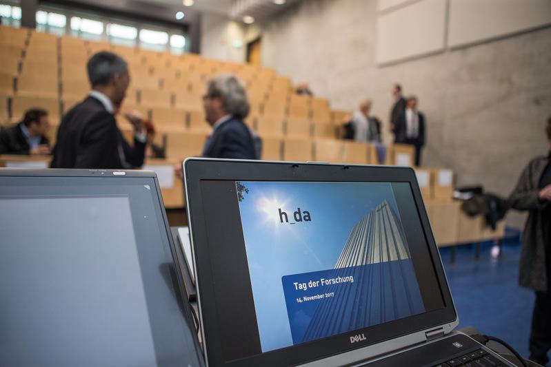 Das Promotionszentrum "Angewandte Informatik" wurde im Rahmen des "Tag der Forschung" an der Hochschule Darmstadt eröffnet.