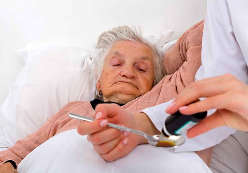 Versorgung im Krankenhaus (Symbolbild)