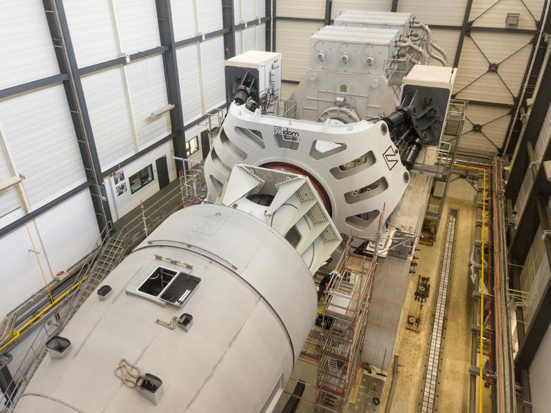 Set-up for a nacelle test in order to define the electrical properties of a wind turbine