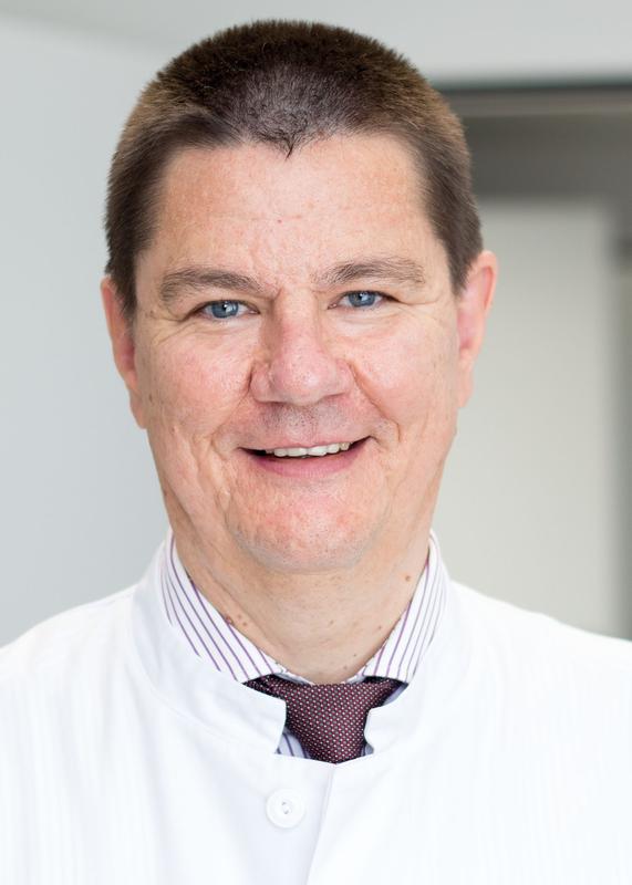 : Prof. Dr. Joachim Windolf, Direktor der Klinik für Unfall- und Handchirurgie, Universitätsklinikum Düsseldorf