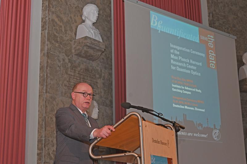 Prof. Dr. Martin Stratmann auf der Eröffnungsveranstaltung am 12. Januar 2018
