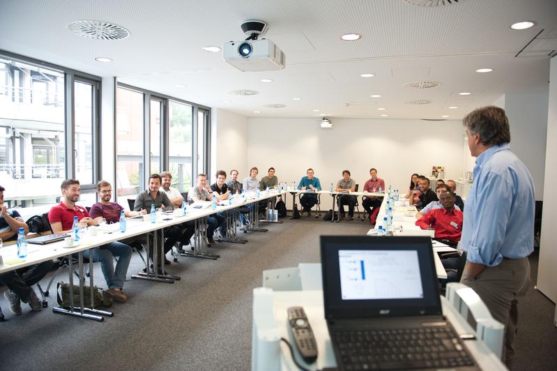 Die School of Advanced Professional Studies an der Universität Ulm bietet Zertifikatskurse und Studienangebote zur berufsbegleitenden wissenschaftlichen Weiterbildung 