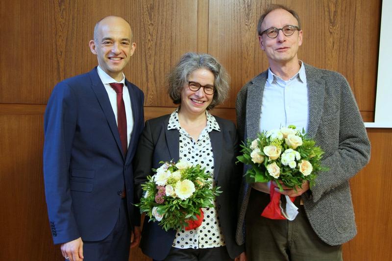 Präsident der HWR Berlin, Prof. Dr. Andreas Zaby, (v. l. n. r.) mit der vom Akademischen Senat der HWR Berlin im Amt bestätigten Vizepräsidentin Prof. Dr. Susanne Meyer und dem neu gewählten Vizeprä