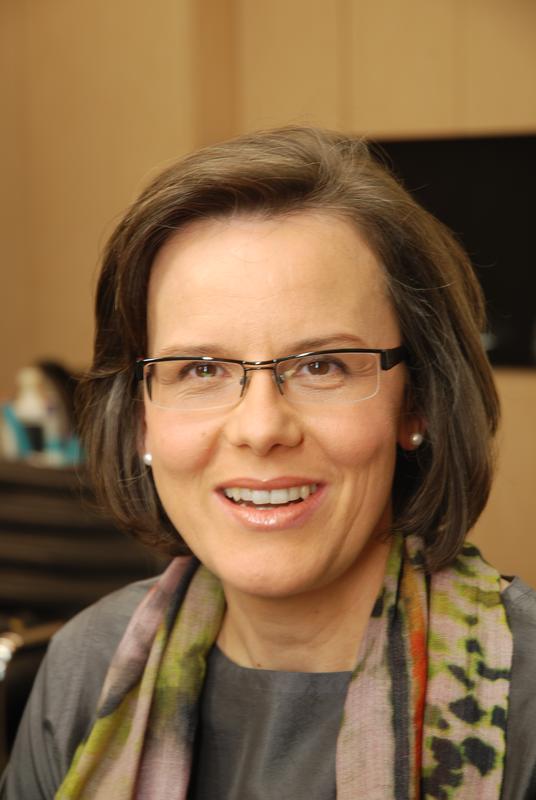 Prof. Dr. Ingrid Piller forscht zu interkultureller Kommunikation, Spracherwerb und Mehrsprachigkeit im Kontext von Migration und Globalisierung
