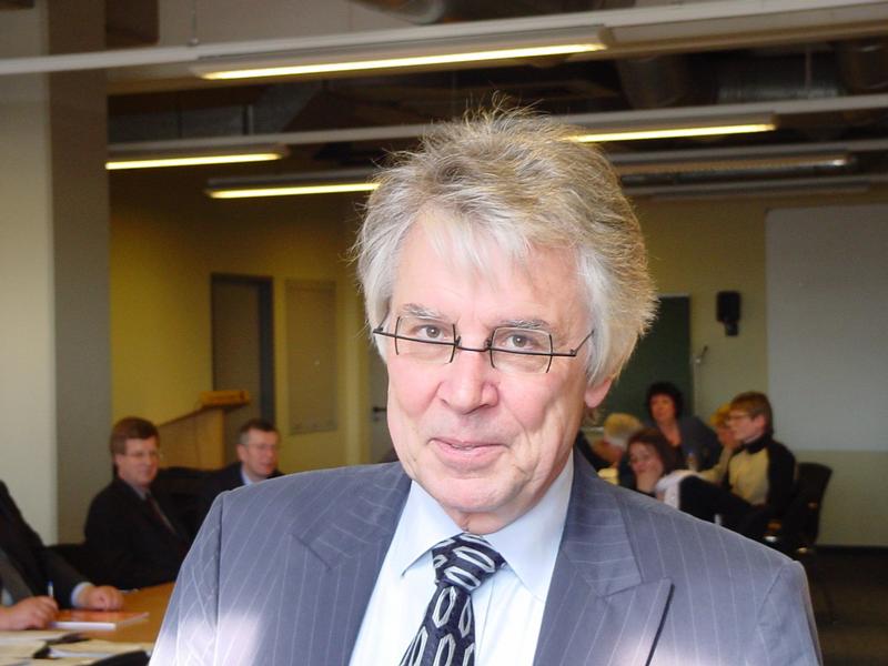 Prof. Dr. Ralf Schnell