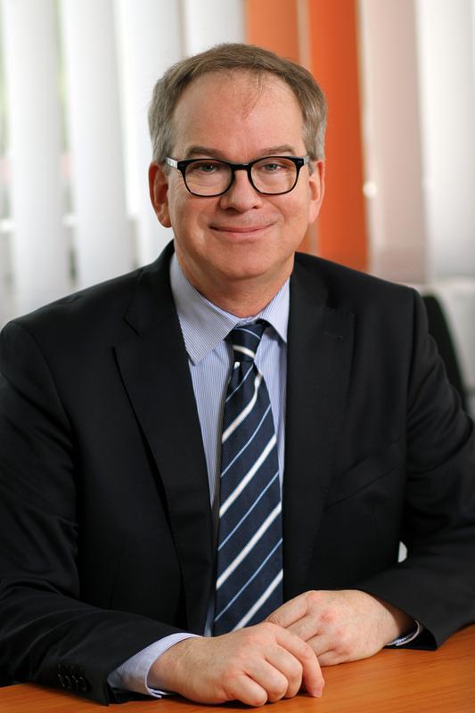 Professor Dr. Hans Schotten