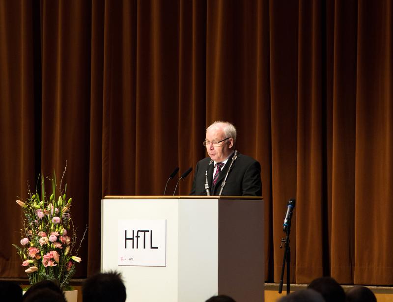 Prof. Dr.-Ing. habil. Volker Saupe, Rektor der HfTL