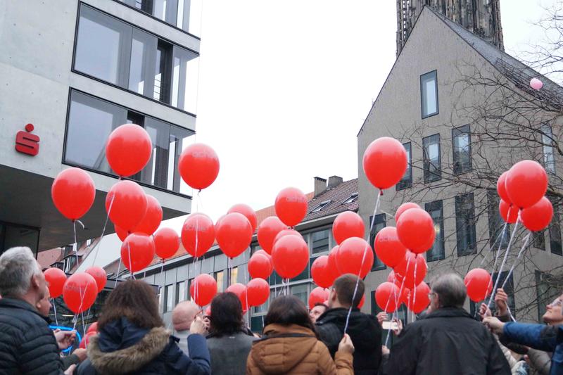 Ballonaktion vom Tag der Seltenen Erkrankungen 2017