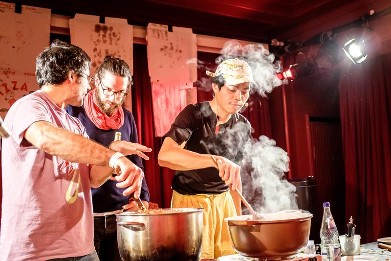 Pepe Dayaw (right) is a leftovers artist. He goes to people’s homes and makes a meal using what they still have left in their fridge.