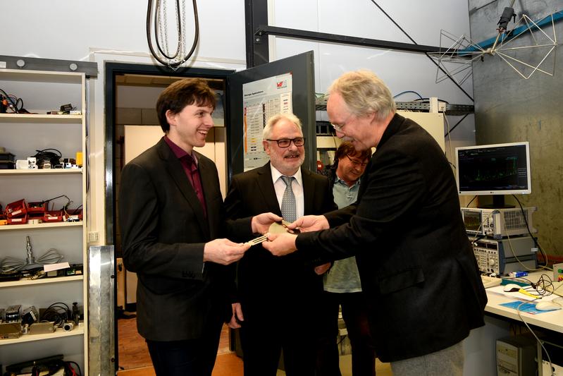 Foto von links: Prof. Dr.-Ing. Johannes Stolz, Prof. Dr.-Ing. Karl-Josef  Mürtz, Dipl.-Ing. (FH) Hans-Josef Degen und Prof. Dr. Kristian  Bosselmann-Cyran.