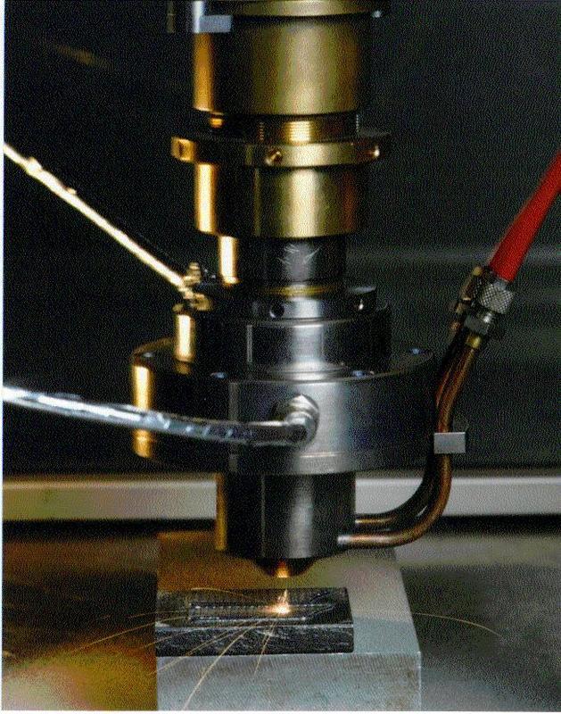 Prozeßfoto: Laser-Rapid-Prototyping von dreidimensionalen Formkörpern aus Stellit 21