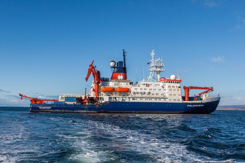 Das Wissenschaftler-Team sticht am 17. März mit dem Forschungsschiff Polarstern in See. 