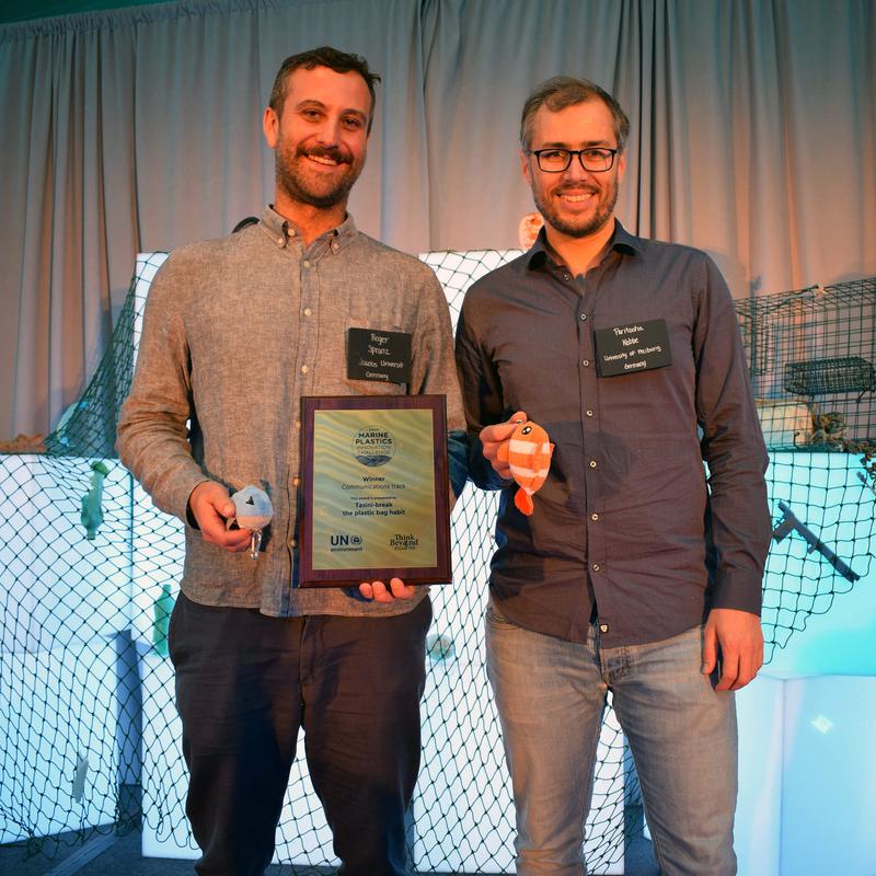 Roger Spranz and colleague Paritosha Kobbe at the presentation of the Clean Seas Innovation Challenge Award in San Diego 