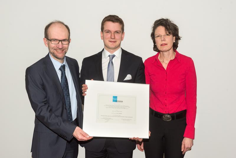 Professor Dr. Alexander Enk, Ärztlicher Direktor Universitäts-Hautklinik Heidelberg, Preisträger Dr. Julius Brinker und Dr. Irene Rosengarten, Loreal.