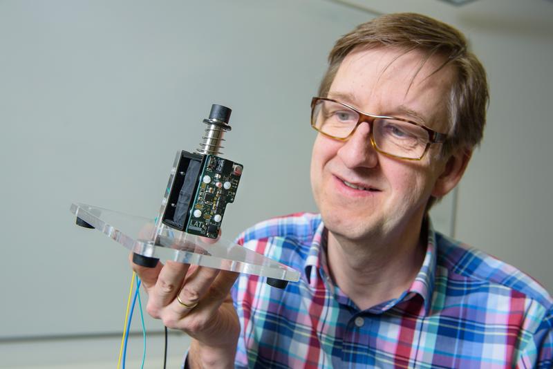All that Matthias Nienhaus and his team need for the new technique is a magnetically permeable bolt in a coil of wound copper wire and their sensor-free, patent-pending control methodology.