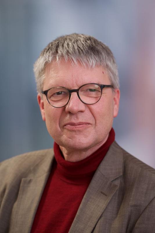 On April 9 Dieter Meschede takes over the presidency of the German Physical Society (DPG)