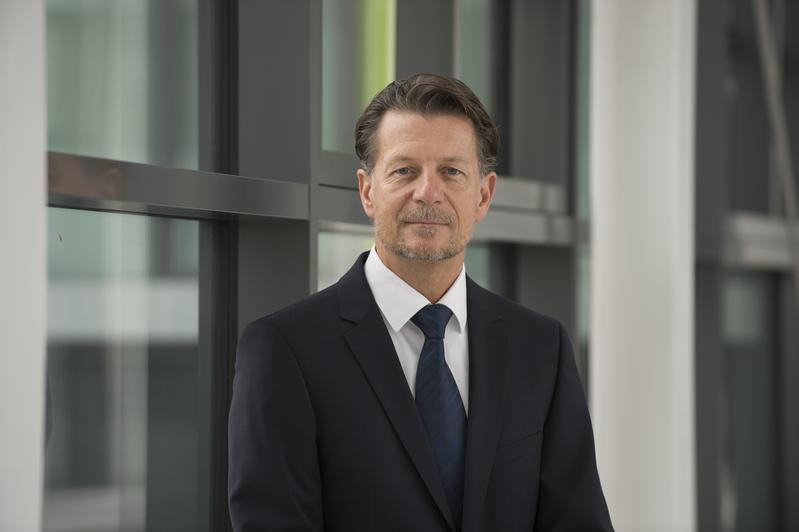 Dr. Markus Wolperdinger has headed the Fraunhofer IGB since March 1, 2018.