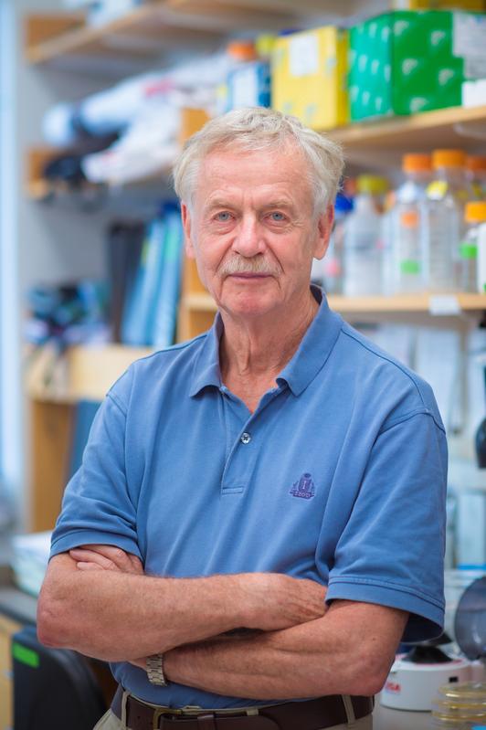 Prof. Dr. Rudolf Jaenisch vom Whitehead Institute for Biomedical Research / Massachusetts Institute of Technology (MIT), Cambridge, USA, gilt als Pionier der Transgenetischen Forschung.