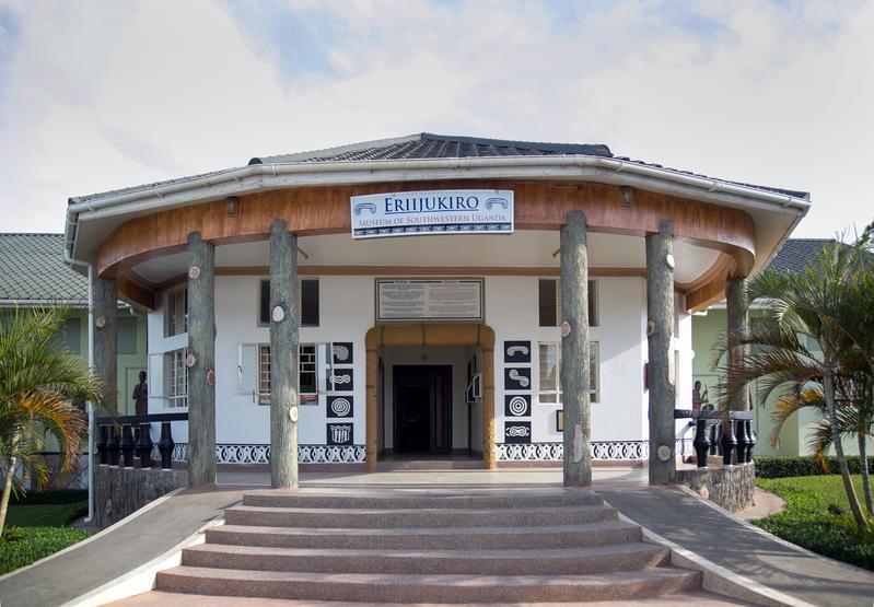 Das Igongo Cultural Centre von aussen  