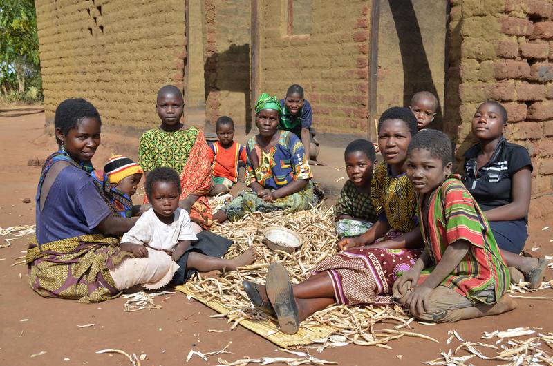 Ländliche Szene in Malawi: Vor allem in Afrika ist Hunger nach wie vor weit verbreitet.