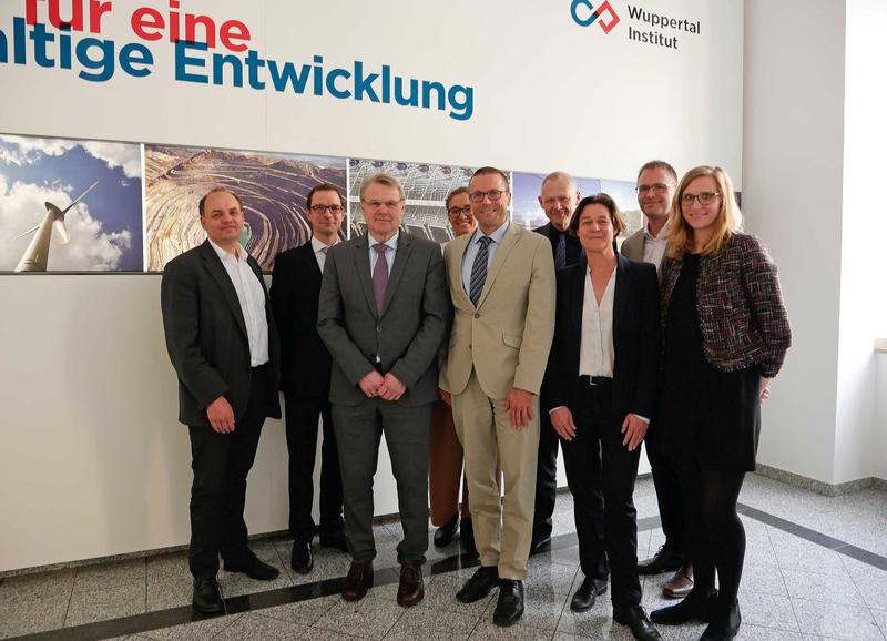 Staatssekretär Dr. Heinrich Bottermann zu Besuch am Wuppertal Institut