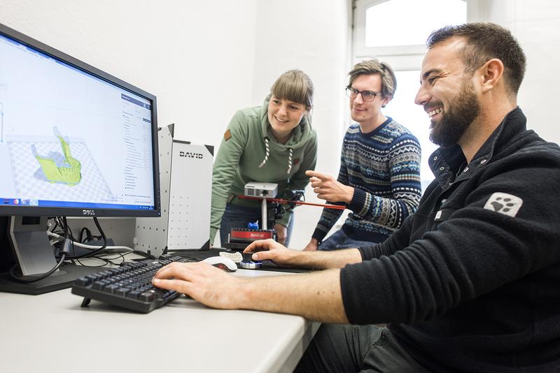 Digitale Technologien halten immer mehr Einzug ins Studium der Dentaltechnologie an der Hochschule Osnabrück.