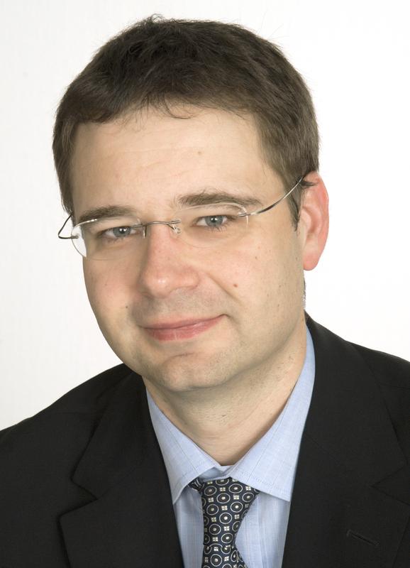 Prof. Dr. Wilhelm Röll von der Klinik für Herzchirurgie des Universitätsklinikums Bonn. 