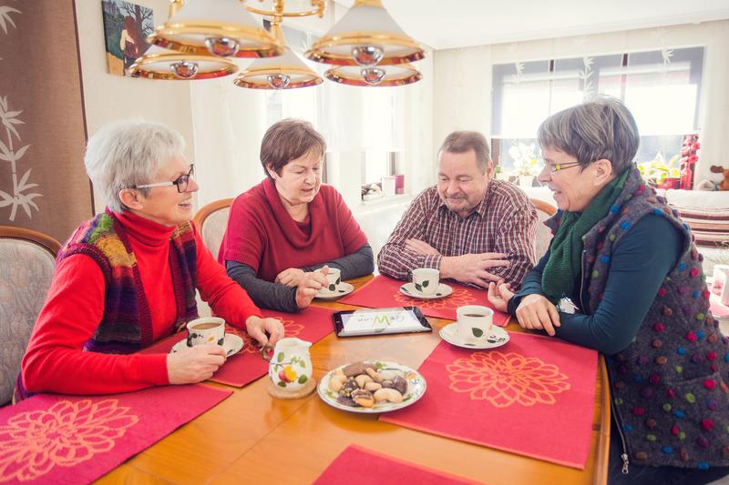 Gesundheits- und Selbstmanagementkompetenzen älterer Menschen unter Anleitung Gleichaltriger zu stärken, ist das Ziel des Forschungsprojekts „GeWinn“.