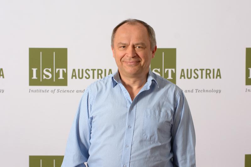 Professor Leonid Sazanov forscht am IST Austria und wurde 2018 zum Mitglied der EMBO gewählt