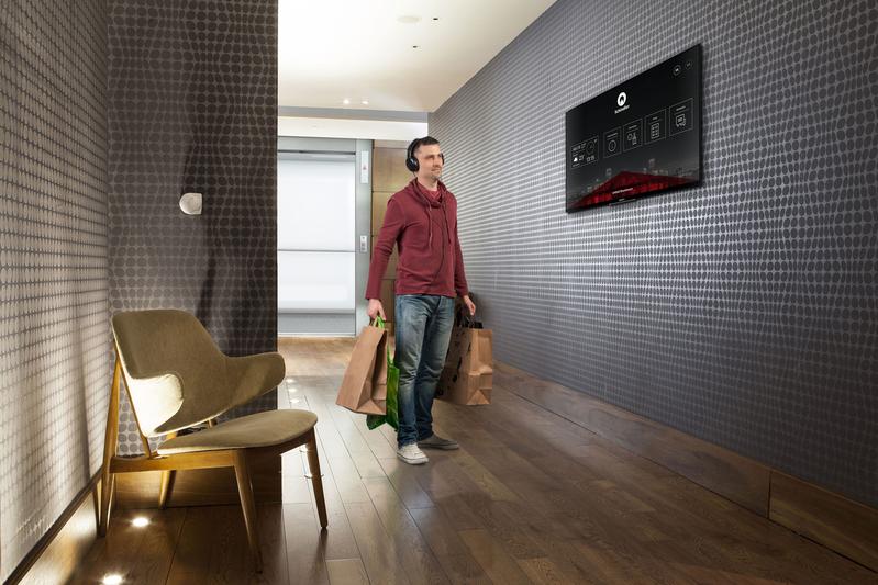 In Wohn- oder Geschäftshäusern werden Nutzer und Hausbewohner mit dem Ahead BlackBoard, einem digitalen schwarzen Brett, gezielt über objektrelevante Vorgänge informiert.