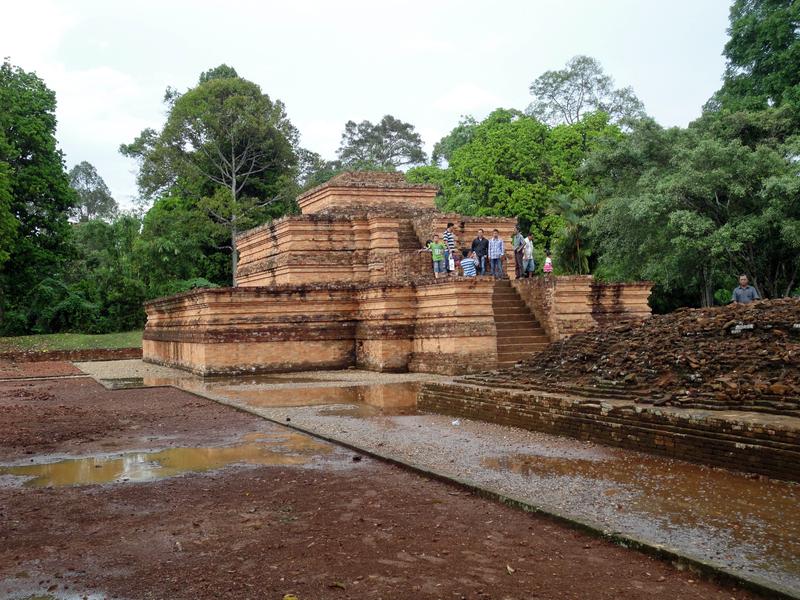 Ein Tempel der Malayu-Zeit nahe des untersuchten Torfsumpfes auf Sumatra 