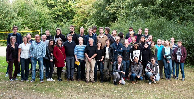 Die Mitglieder des SFB 877 „Proteolyse als regulatorisches Ereignis in der Pathophysiologie“ an der Universität Kiel.