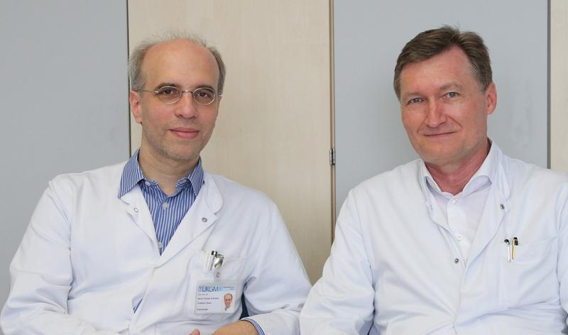 Professor Dr. Bernd Schmeck (links) mit Prof. Dr. Claus Franz Vogelmeier, die gemeinsam das Marburger Teilprojekt durchführen.  