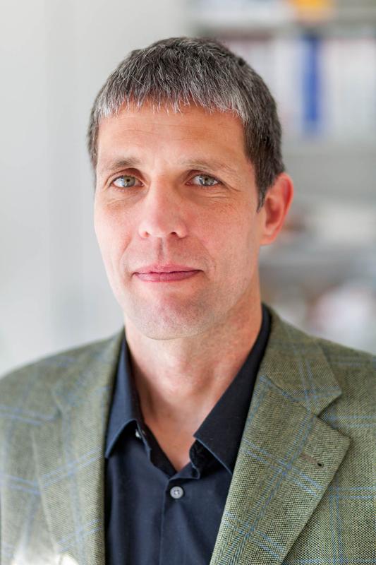 Prof. Dr. Matthias Schulze, head of the Department of Molecular Epidemiology at the DIfE.
