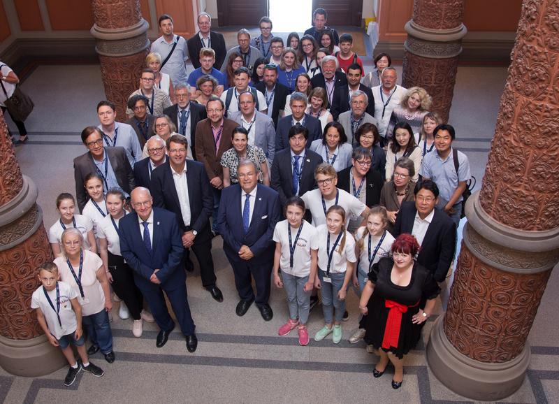 Teilnehmer während des 3. Internationalen Symposiums des Netzwerkes „Städte der Erinnerung“ am 30. Mai 2018 in der Universität Rostock.