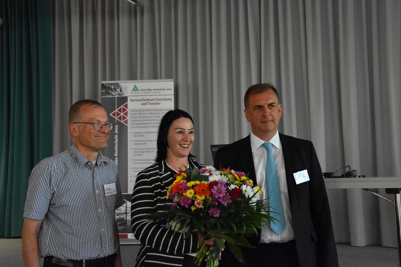 Prof. Dr. Heike Kraußlach, Reinhard Hoffmann (r.), GF TowerConsult GmbH u. Vorstandsvors. Förderkreis der EAH Jena u. Prof. Dr. Bruno Spessert, Prorektor für Forschung u. Entwicklung d. Hochschule