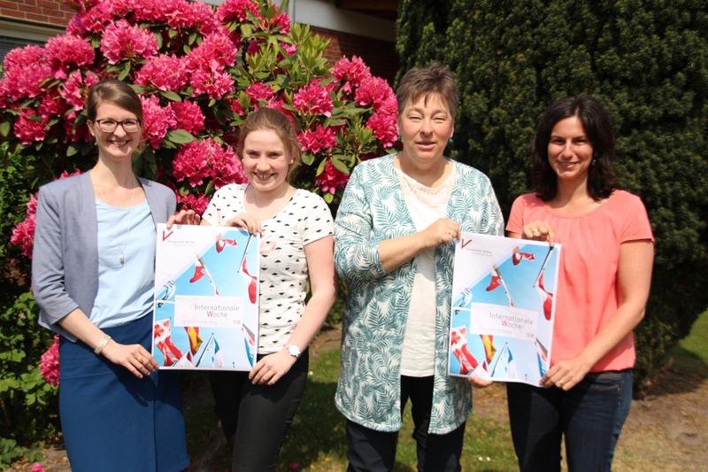 Das Team des International Office lädt zur Internationalen Woche (v.l.): Marie-Kathrin Drauschke, Janine Lotte, Insa Born und Dr.in Natalia Petrillo.