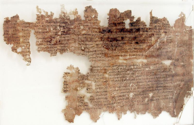 Die „Constitutio Antoniniana“ nach der Restaurierung im Jahr 2009. Der Text der Verordnung befindet sich auf der linken Seite. 