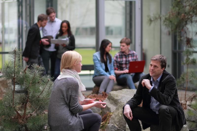 Prof. Dr. Horst Peters, Vizepräsident für wissenschaftliche Weiterbildung und Alumni-Management, verantwortlich für das Deutschlandstipendium an der HSD