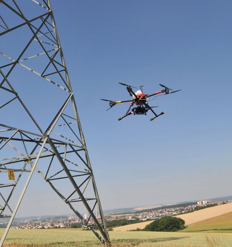 Vermessung mit fliegenden Kamerasystemen ist nur eine der im Projekt MV-3D4KMU behandelten Methoden der mobilen 3D-Vermessung 