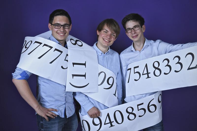 Jonas Bayer, Malte Haßler (beide Jacobs University) und Simon Dubischar (Kippenberg-Gymnasium; v.l.n.r.) holten einen dritten Platz im "Jugend forscht"-Bundeswettbewerb. 