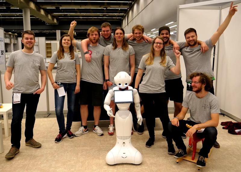 Das CITEC-Team erreichte mit Pepper bei der RoboCup-Weltmeisterschaft den ersten Platz in der Haushaltsliga.  