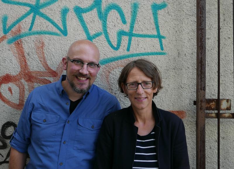 Professor Tilman von Brand und Professorin Katja Koch vom Institut für Germanistik der Universität Rostock sind den Erziehungs- und Bildungs-Mythen der DDR auf der Spur.