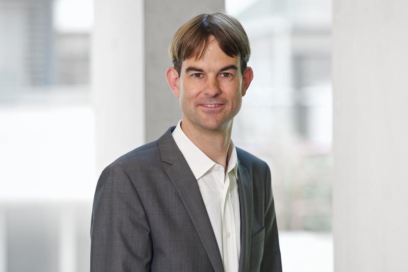 Prof. Dr. Nils Weidmann, Professor für Vergleichende Politikwissenschaft nicht-demokratischer Staaten an der Universität Konstanz