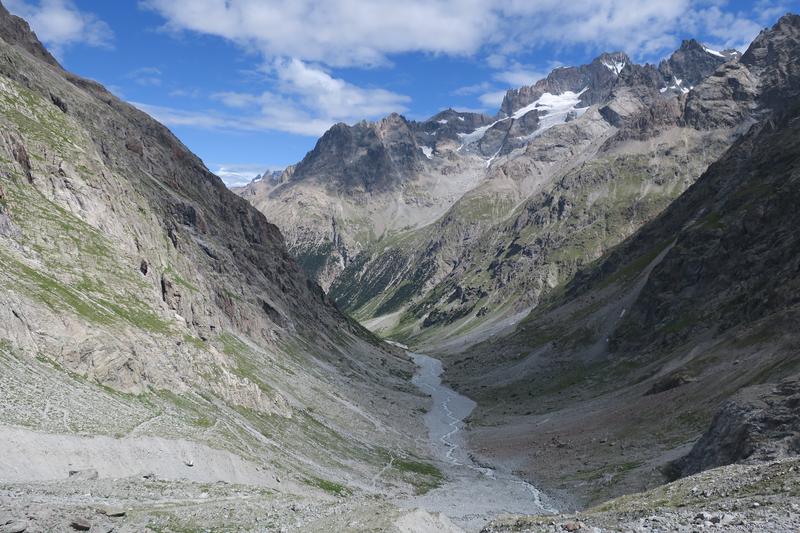 The U-shaped Veneon Valley was formed by glaciers and erosion. 