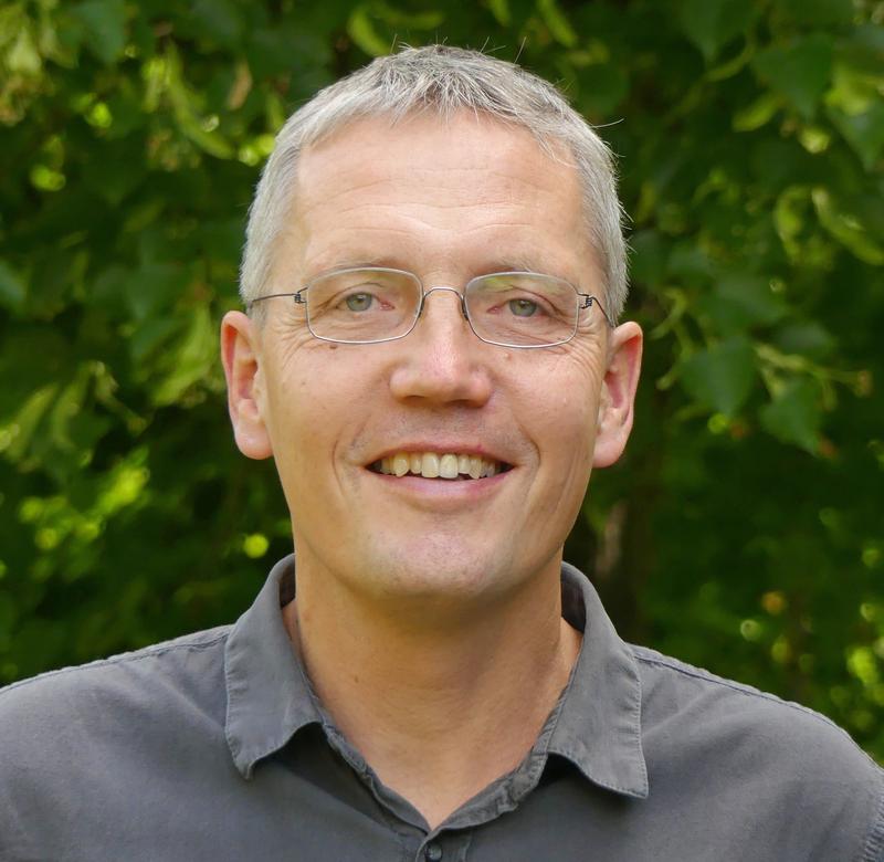 Professor Ingolf Steffan-Dewenter von der Universität Würzburg koordiniert den bayernweiten Forschungsverbund LandKlif mit insgesamt zehn Teilprojekten. 