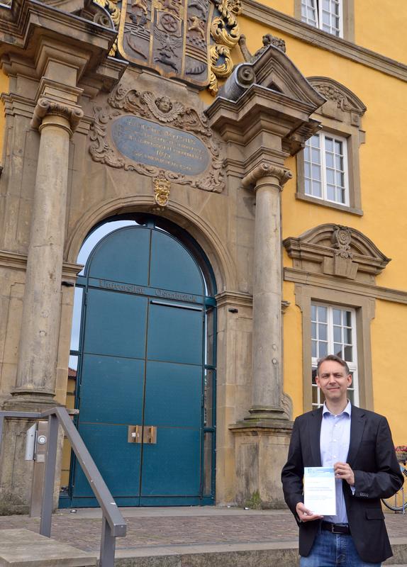 Heinrich Schepers, Doktorand der Universität Osnabrück ordnet das Schloss als Herrschaftssymbol neu ein